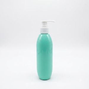 ขวดโลชั่นพลาสติก PET ขนาด 230 มล. สีขาว พร้อมหัวปั๊ม สำหรับแชมพู ครีมอาบน้ำ เซรั่มบำรุงผิว บรรจุภัณฑ์เครื่องสำอาง ผลิตจากโรงงานในเวียดนาม - Product Image 1