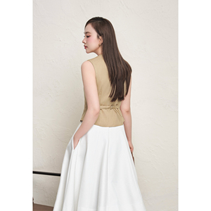 Chaleco Corto Entallado Informal para Mujer, Diseño Icónico Vietnamita, Botones Beige, Transpirable, Proveedor OEM ODM DELWYN Suits - Product Image 3