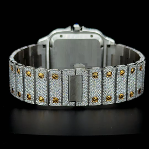 Montre en acier inoxydable de qualité supérieure, entièrement sertie de moissanite, fabriquée à la main, mouvement à quartz. - Product Image 2