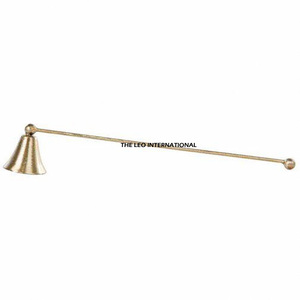 Éteignoir à bougie en métal doré au design classique, à long manche, fait main et sur mesure, pour pot à bougie unique en béton - Product Image 5