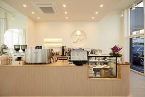 Arredamento Personalizzato per Caffetterie di Lusso, Design d'Interni e Allestimento di Alta Gamma per Caffè, Soluzione Completa per Ristrutturazioni Commerciali - Product Image 3