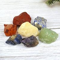 Pierre brute naturelle des sept chakras, cristal de guérison des 7 chakras, pierre de cristal brute multicolore naturelle, fournisseur en gros