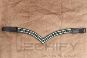 Bride de cheval en cuir de qualité supérieure avec bande frontale en cristal vert en forme de V, logo personnalisé, taille ajustable, emballage en boîte - Product Image 6