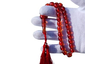 Misbaha Islámica Roja Ámbar, Tasbih de 33 Cuentas de Resina Hechas a Mano con Borla, Rosario Musulmán, Regalo de Eid para Él y Ella - Product Image 5