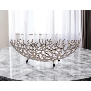 Vase de table en aluminium fait main, finition dorée, design moderne, écologique, de haute qualité, bol décoratif intemporel - Product Image 4