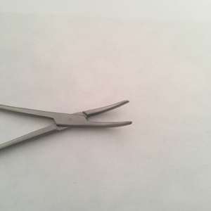 Meilleur Prix Pince chirurgicale manuelle en acier inoxydable de 12,5 cm à pointes courbées, type moustique, certifiée CE ISO, Instrument Surgiright - Product Image 6