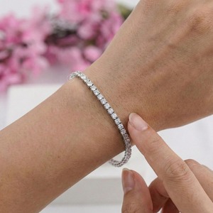 Bracelet en moissanite de qualité supérieure, couleur D, VVS1, pierre ronde, bijoux en argent pour anniversaire, disponible au prix export. - Product Image 6