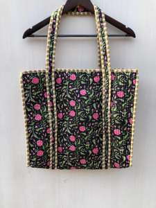 Sac fourre-tout matelassé vintage pour femme en coton indien, avec fermeture éclair, imprimé floral fait main, personnalisable, pour l'hiver et l'été - Product Image 4