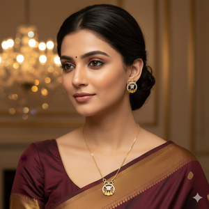 ชุดสร้อยคอและต่างหูทองคำแท้ 22K ตรา BIS - เครื่องประดับรูปหัวใจลายดอกไม้ทำมือ - Product Image 1