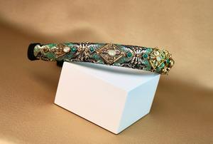 Diadema de Tela con Cuentas Bordadas de la India, Artesanía Md, Diadema Multicolor para Mujeres y Niñas - Product Image 3