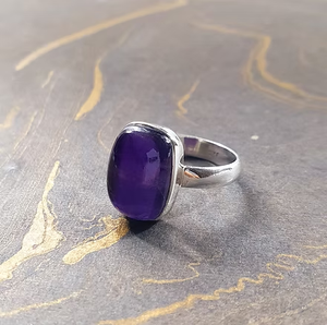 Anillo Unisex con Cabujón de Amatista (4.5 Gramos) Plata 925 Estilo Minimalista Joyería de Moda para Regalo - Product Image 2
