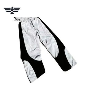 Ensemble de survêtement sportif léger personnalisé noir et argenté pour l'été, avec veste à capuche et pantalon assorti pour hommes et femmes - Product Image 6
