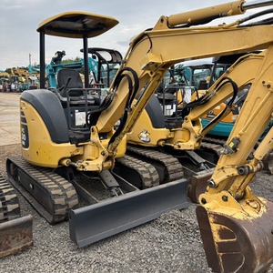 รถขุดขนาดเล็กมือสองจากญี่ปุ่น 2.0ตัน-5.0ตัน ยี่ห้อ KOMATSU HITACHI สำหรับถังขนาด 0.1 ลูกบาศก์เมตร กำลังไฟ 20000 วัตต์ - Product Image 2