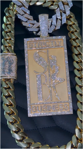 Collar de Moissanita Personalizado con Colgante Iced Out en Plata 925 con Acabado en Oro de 14k, Collar de Plata para Mujer, Pasa el Test de Autenticidad, Regalos para Él - Product Image 3