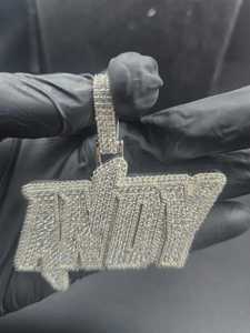 จี้ฮิปฮอปแบบกำหนดเอง เครื่องประดับหรูหรา เงินแท้ 925 ประดับเพชรโมอิสซาไนต์ VVS จี้ตัวอักษรชื่อย่อ สำหรับเป็นของขวัญวันเกิด - Product Image 4