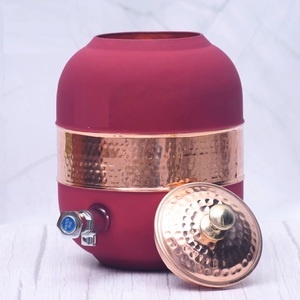 Distributeur d'eau traditionnel de luxe en cuivre à double paroi pour la purification de l'eau naturelle et le bien-être quotidien - Product Image 2