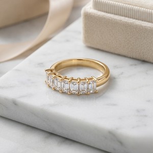 Anillo de banda de siete piedras con diamantes cultivados en laboratorio de 2.10 quilates, chapado en oro de 14 quilates, estilo vintage, con engaste de garras, certificado. - Product Image 3