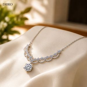 Pendentif élégant en moissanite, argent 925, forme ronde brillante, design fleur de diamant, bijoux de mariage classiques pour femmes - Product Image 2