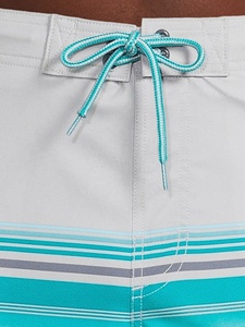 Shorts de sport pour hommes à double couche en mesh, logo personnalisé, respirants, pour l'été, impression par sublimation sur toute la surface, shorts de sport vierges pour designer - Product Image 4