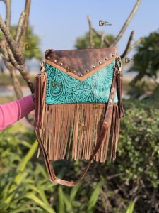 Nouveau Sac Bandoulière en Cuir Véritable Gravé et Frangé, Style Bohème, pour Femme, Multi-usages, Collection 2026 - Product Image 4
