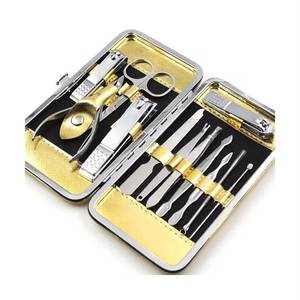 Kit de manucure luxueux 12 en 1 en acier inoxydable avec étui, outils portables pour adultes et logo personnalisé - Product Image 3