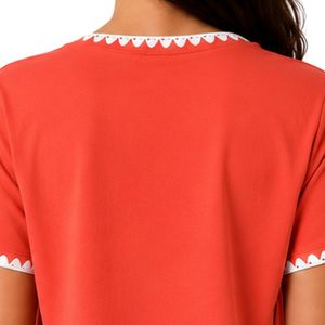Camiseta de Mujer con Bordado Floral Coral, Ribete en Contraste Blanco, Cuello Redondo, Manga Corta, Estilo Casual, OEM, ODM, Ropa Personalizada - Product Image 6