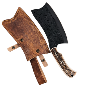 Cuchillo de chef SAZ ENTERPRISES forjado a mano en acero al carbono con funda de cuero y mango de cuerno, para barbacoa, cocina y camping. - Product Image 1