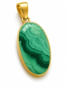 จี้รูปไข่ประดับมรกตเขียวธรรมชาติจาก HA Gems ชุบทองสไตล์วินเทจ สำหรับผู้หญิง เครื่องประดับราชสถาน เหมาะสำหรับงานแต่งงานและเพื่อการบำบัดรักษา - Product Image 4