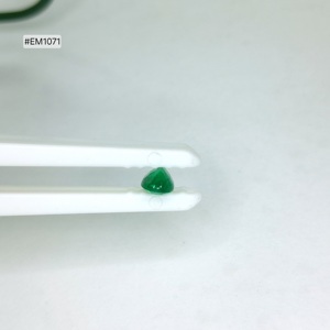 Nueva llegada, esmeralda zambiana de grado 3A, 7.30-5.00-3.90 mm, piedra preciosa ovalada suelta, 0.91 ct, piedra verde intensa para anillo, colgante, joyería. - Product Image 5