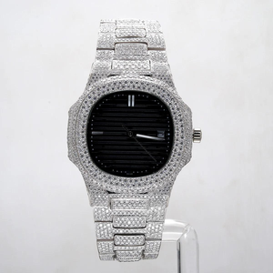 นาฬิกาข้อมือผู้ชาย รุ่นลิมิเต็ดอิดิชั่นสุดหรู ตัวเรือนสแตนเลสสตีล หน้าปัดสีดำลายเท็กซ์เจอร์ ประดับด้วยโมอิสซาไนต์ทรงเหลี่ยม ระบบอนาล็อกจักรกล - Product Image 1