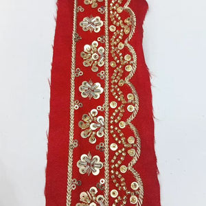 Encaje Bordado Ecológico de Lujo con Perlas y Diseño Floral, Estilo Romántico Tradicional para Realzar Prendas - Product Image 1