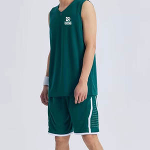 Tenue de sport personnalisée avec logo imprimé, uniforme de basketball de haute qualité, 100% polyester respirant et léger, nouvelle arrivée, prix abordable - Product Image 3
