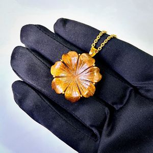 Collier pendentif fleur œil de tigre naturel pour femme, pendentif floral en pierre précieuse œil de tigre sculpté à la main, fait main, vente en gros - Product Image 5