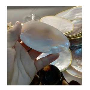 จานเสิร์ฟตกแต่งทำมือจากเวียดนามประดับมุก - Product Image 1