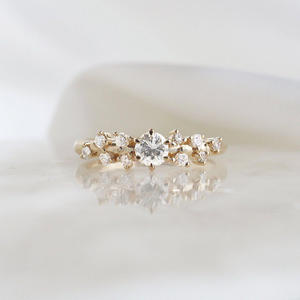 Diamantes naturales cultivados en laboratorio Anillos de boda hechos a mano con certificación IGI Diseños personalizados unisex chapados en oro Pedido mínimo bajo - Product Image 2