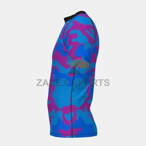 Camiseta de Entrenamiento Elástica para Hombre, Estilo Rashguard, para BJJ y MMA, con Diseño Frontal Sublimado, Logotipo Personalizado, Ropa Deportiva de Spandex/Poliéster, Ajustada - Product Image 3