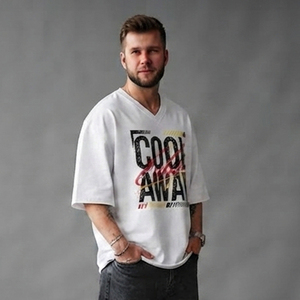 T-shirt décontracté imprimé à col en V pour homme, manches courtes, 100 % coton, coupe ample, impression personnalisée sur le devant, style streetwear - Product Image 3