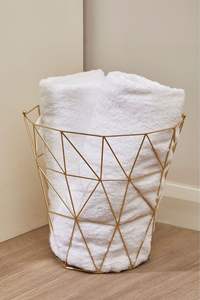 ตะกร้าผ้าเหล็กสไตล์มินิมอลสำหรับตกแต่งบ้านสมัยใหม่ ดีไซน์เรียบง่าย โครงสร้างแข็งแรง และใช้งานได้จริง - Product Image 3