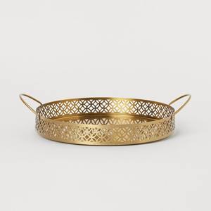 Plateau rectangulaire en laiton artisanal de style royal avec finition dorée classique pour la décoration de mariage, la décoration de restaurant, la décoration de la maison, la décoration d'hôtel - Product Image 4