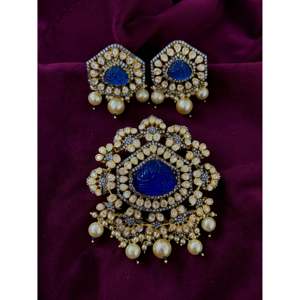 Sangeetha Jewellers - Juego de Joyería Fina de Plata 92.5 con Colgante de Moissanita y Aretes - Product Image 3