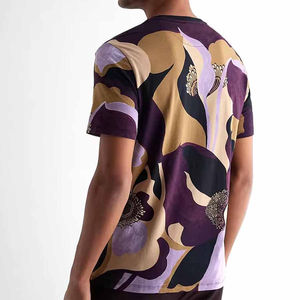 T-shirt à manches courtes unisexe en polyester sur mesure, coupe ajustée, respirant, imprimé par sublimation - Product Image 6