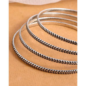 Bracelets en argent fin ethniques Meera Jaipur Miraya 15-18g Chudi élégant pour femmes - Product Image 3