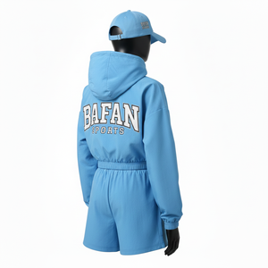 Ensemble court coupe-vent en nylon polyester premium, tissu léger tissé, bleu ciel, sweat à capuche et short avec logo personnalisé appliqué, grandes tailles - Product Image 4