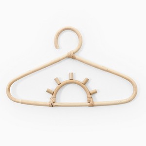 Ensemble de cintres à vêtements ondulés faits à la main, organisateur de placard pour bébé, cintres en rotin durables - Product Image 3