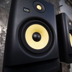 KRK <b>Rokit</b> <b>5</b> G4 Professional Bi-Amp Powered Studio Monitor <b>Speakers</b>, Pair, Black - Product Image 2