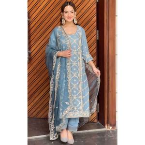 ÚLTIMA SECUENCIA DE BORDADO DE GEORGETTE TRABAJO FONDO SUPERIOR CON DUPATTA SKY - Product Image 1