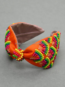 Bandeau de pickleball perlé traditionnel fait main écologique unisexe avec broderie Radha Krishna et design perlé à sequins pour usage quotidien - Product Image 3