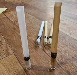 Conos de cáscara de maíz enrollados a mano Manual blanqueados sin blanquear tamaños de 109mM y 9mm rollos rectos a granel puntas de madera de vidrio - Product Image 2