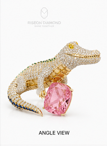Excepcional broche de cocodrilo en oro amarillo de 18 quilates con diamantes pavé, detalles de piedras preciosas de colores y gemas rosas perla de alta costura. - Product Image 2
