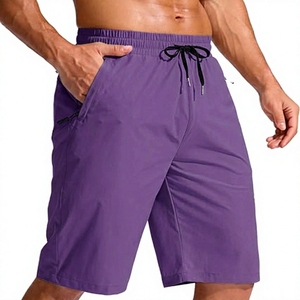 Shorts de sport pour hommes en polyester et élasthanne à séchage rapide et réfléchissants, avec poches latérales zippées, pour la remise en forme, le golf et la salle de sport - Product Image 1